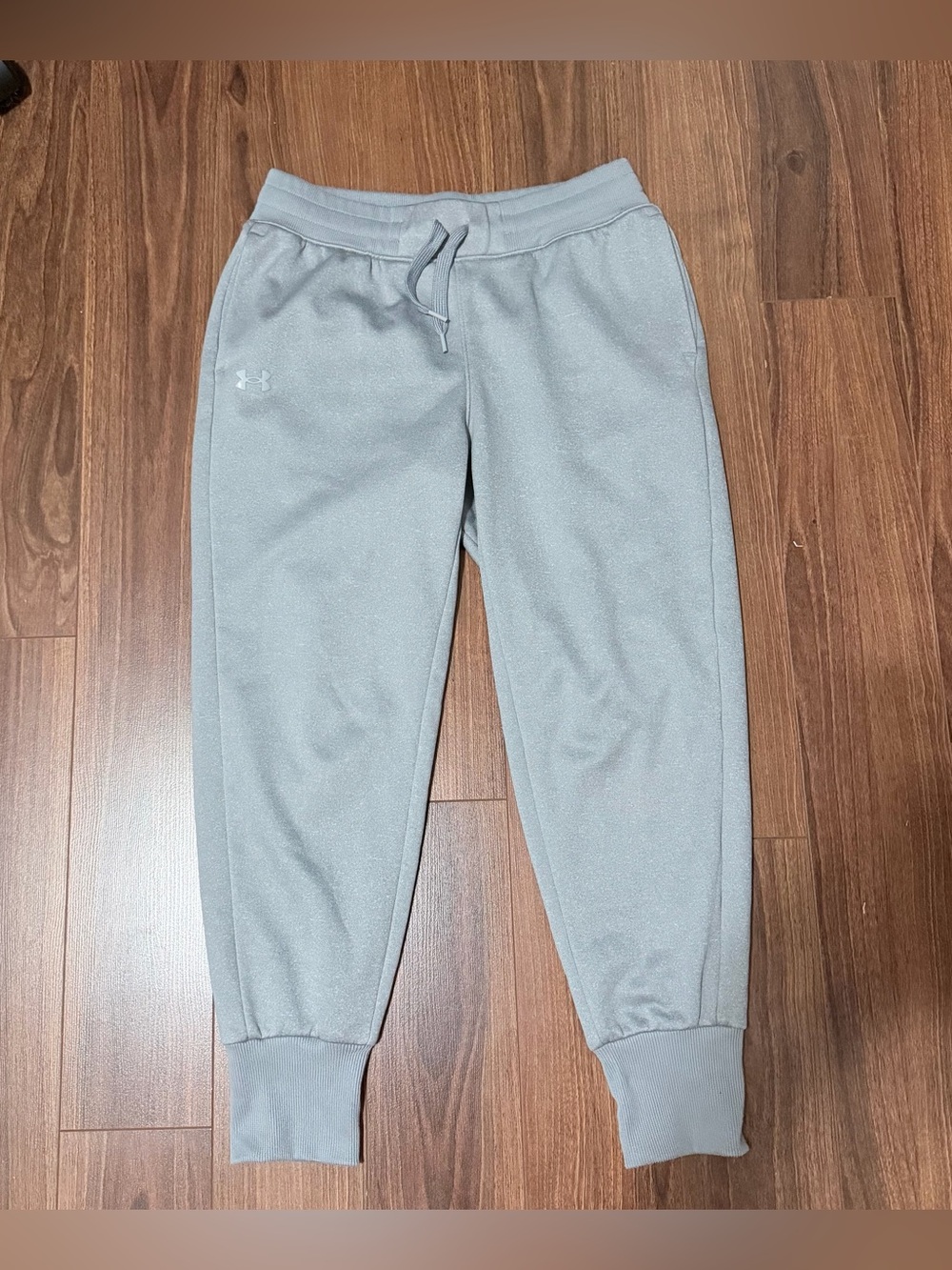Under Armour men’s Gray Jogger Sweatpants